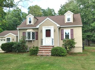 18 Lee Rd, Sharon, MA 02067