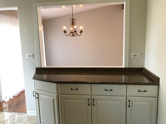 5th image of 2616 Fontana Dr