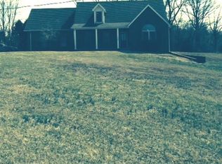 775 Circle View Dr, Vine Grove, KY 40175