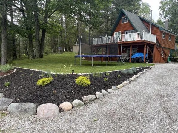163 Lakeshore Dr, Lachine, MI 49753