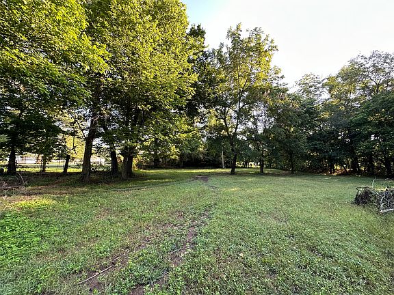 2nd image of 000 Park Circle