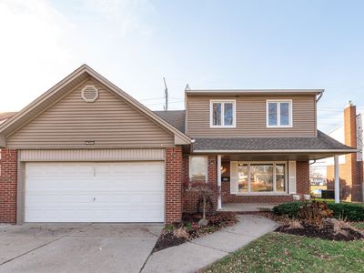 36659 Kenneth Ct, Sterling Heights, MI, 48312