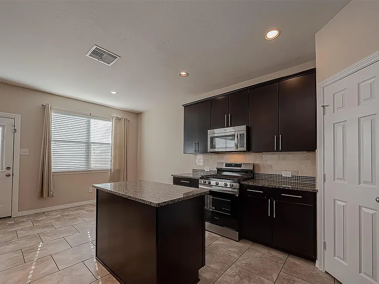 15923 Eldora Springs Ct — Photo 14