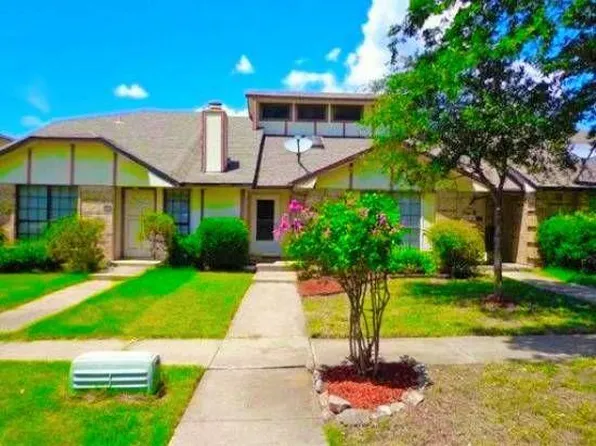 223 Hood St, Cedar Hill, TX 75104
