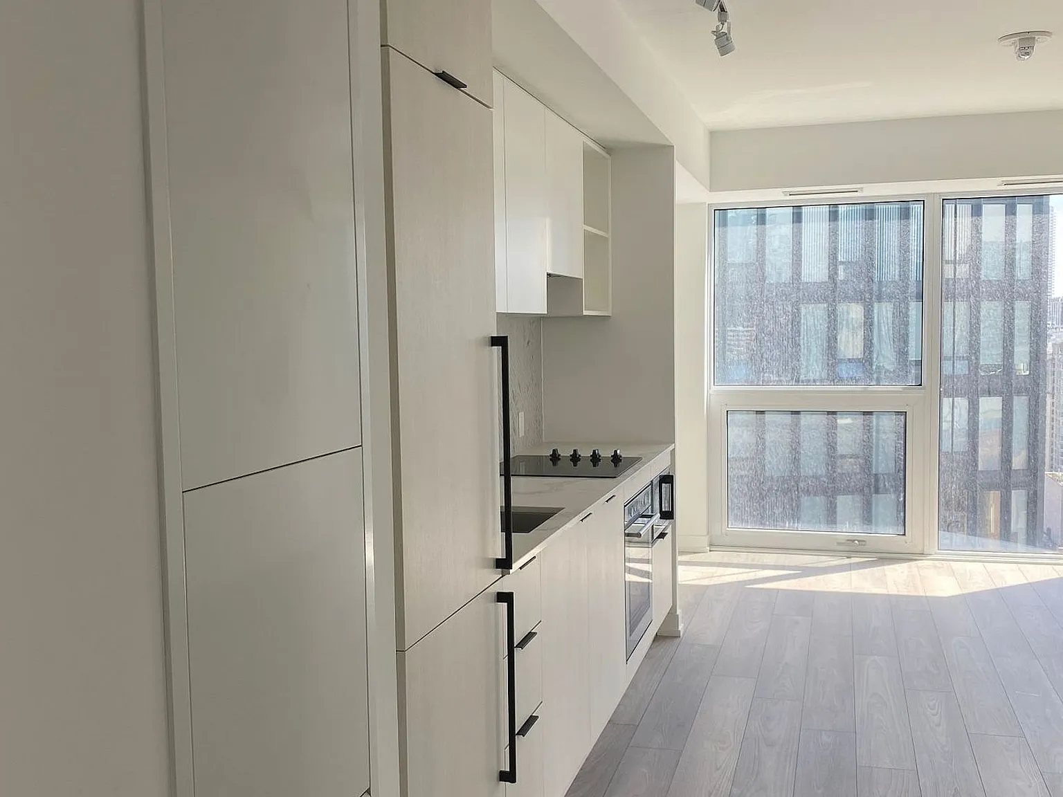 3 bed, $3,500 — Photo 3