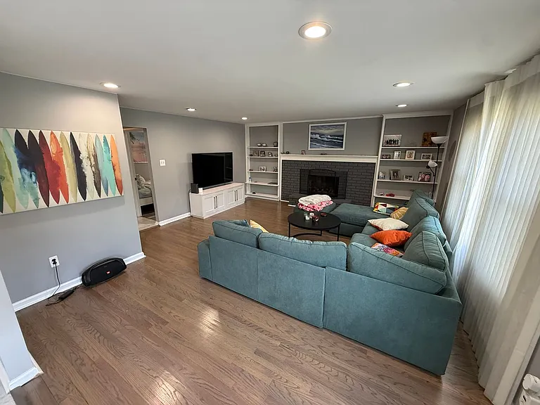 1613 Mayflower Ln — Photo 36