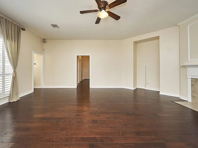 314 Shore Breeze Ln — Photo 16