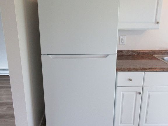 3rd image of 2293 Hoyt St SE #0