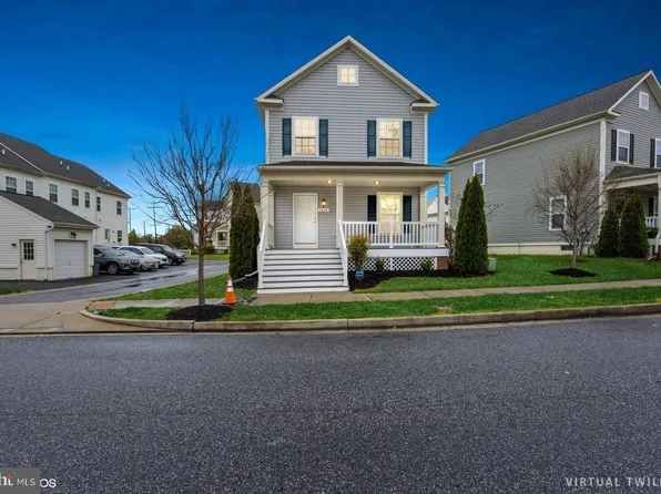 1616 Renaissance Dr, Essex, MD 21221