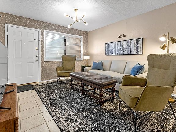 5th image of 4401 Carter Creek Pkwy APT 6