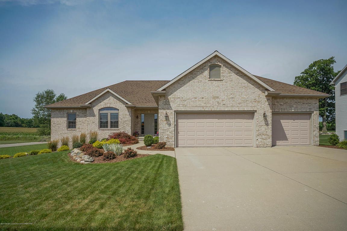 11709 Stone Bluff Dr, Grand Ledge, MI 48837 Zillow