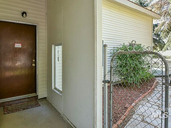 4th image of 13045 S Cholla Dr