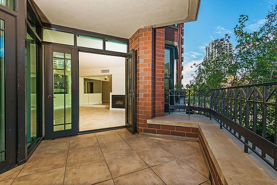 1st image of 500 W Harbor Dr Unit 307