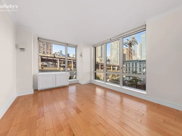 401 East 60th Street image 25 of 28