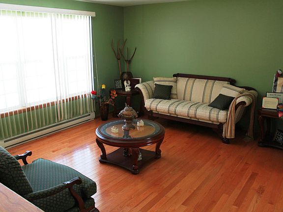 4th image of 1256 Brentwood Dr