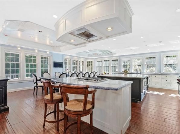 171 Marsh St #171, Belmont, MA 02478