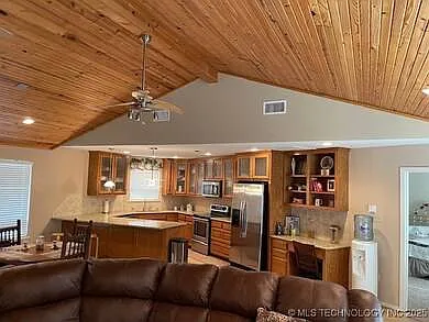 8565 Lorene St — Photo 11