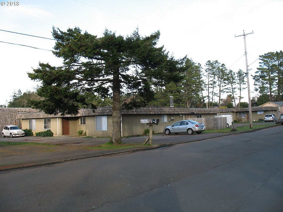 2nd image of 1810 Thomas Ave