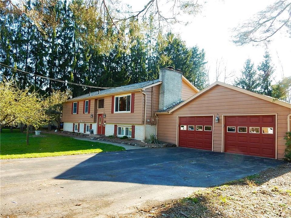 1st image of 20 Cherry Ln