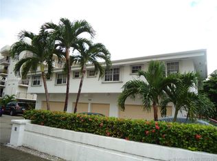 130 Golden Isles Dr #B-1, Hallandale, FL 33009
