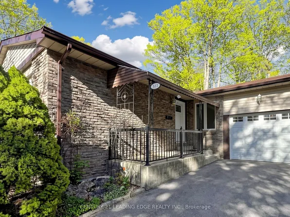323 Waratah Ave, Newmarket, ON L3Y 5J3
