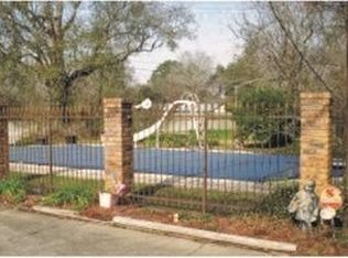 5303 Shoreline Dr, New Iberia, LA 70563