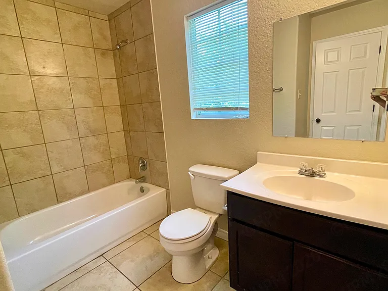 4832 Appleseed Ct — Photo 12