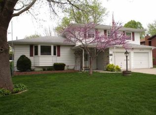 1802 Cascio Dr, Bellevue, NE 68005