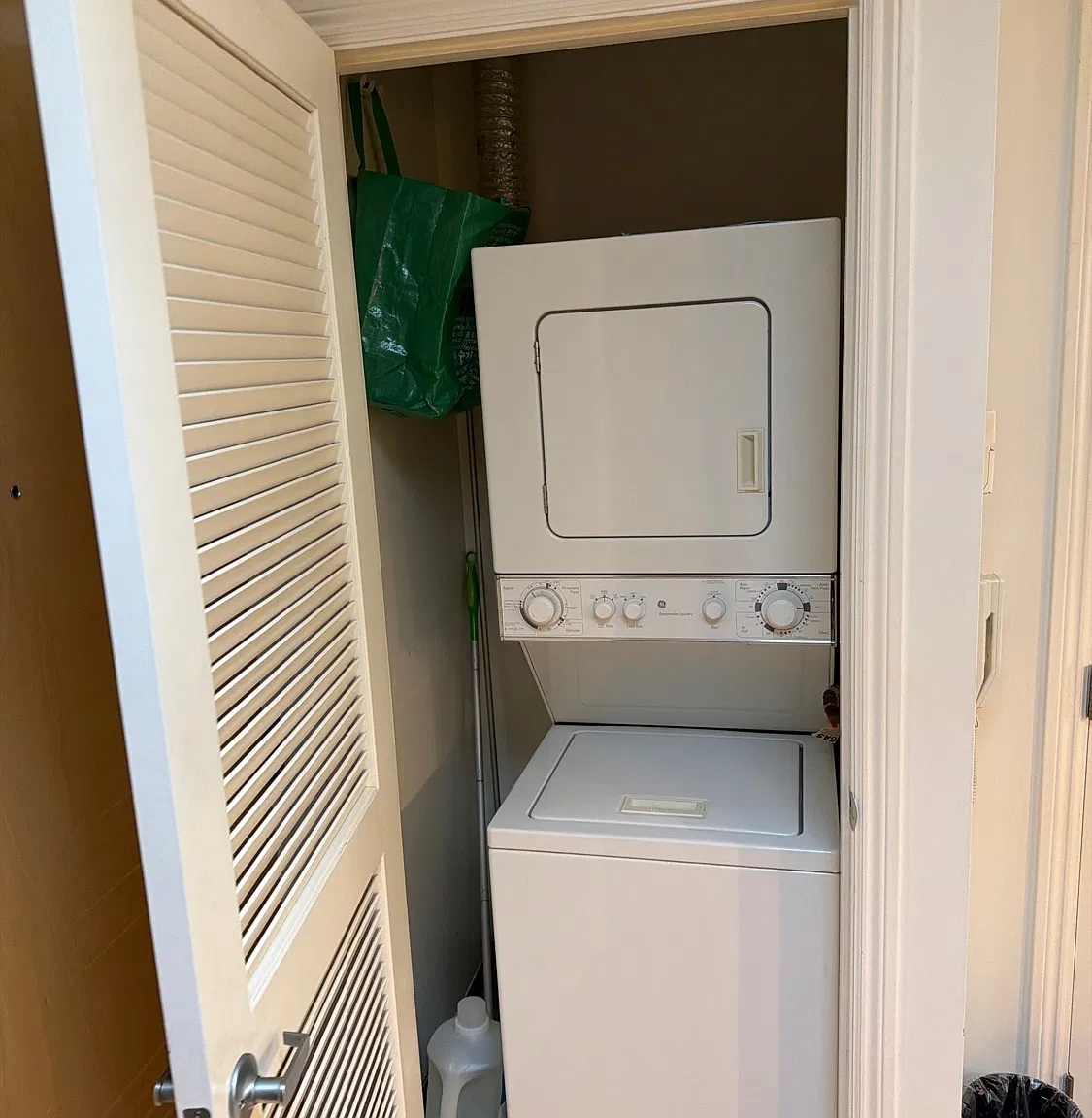 1 bed, 564 sqft, $4,500 — Photo 4