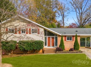 1518 Lynhurst Dr, Gastonia, NC 28054