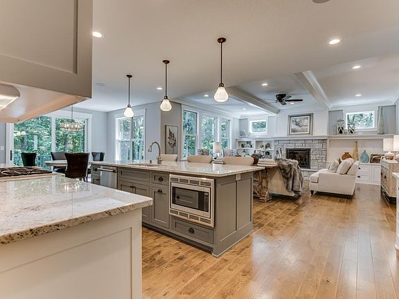 2nd image of 8515 Hillpointe Ln