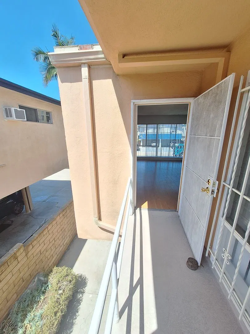 1 bed, 1.0 bath, 600 sqft, $2,108 — Photo 3