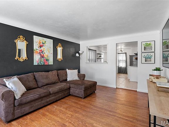 3rd image of 6042 Hancock Ave