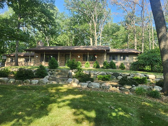 4th image of 3573 S Townline Rd