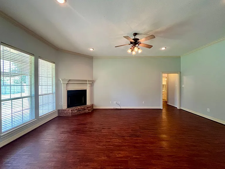 16780 Terrebonne Dr — Photo 5
