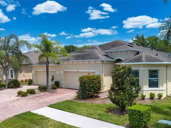 804 Chipper Dr, Sun City Center, FL 33573