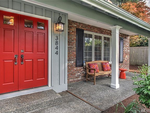 2nd image of 3844 204th Ave NE