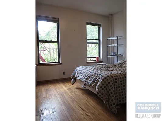 Rented by Aclawrence | media 10