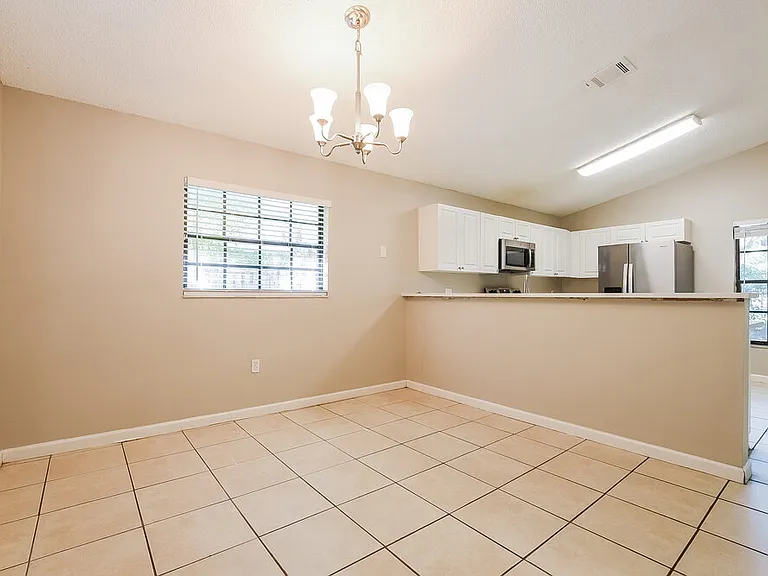 1629 Sunburst Way — Photo 5