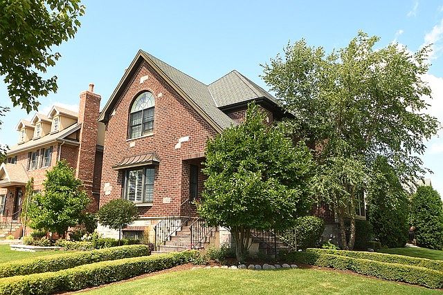 1st image of 14582 Park Pl