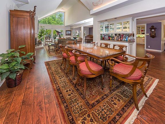 3rd image of 1513 La Venta Dr