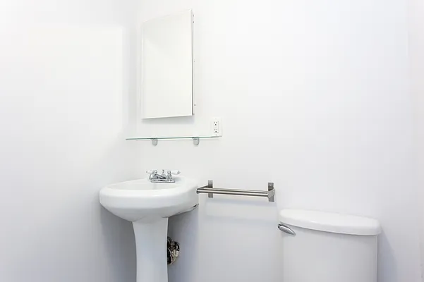 Rented by MNS | media 28