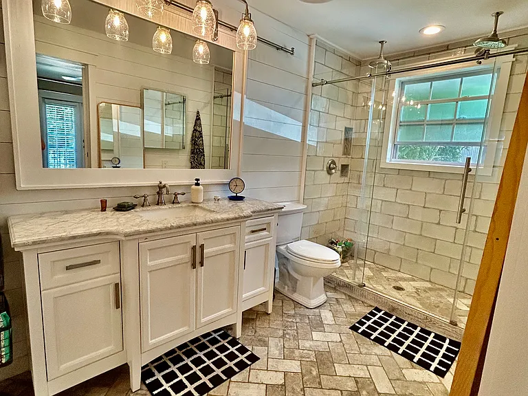 1195 Hill St SE — Photo 9