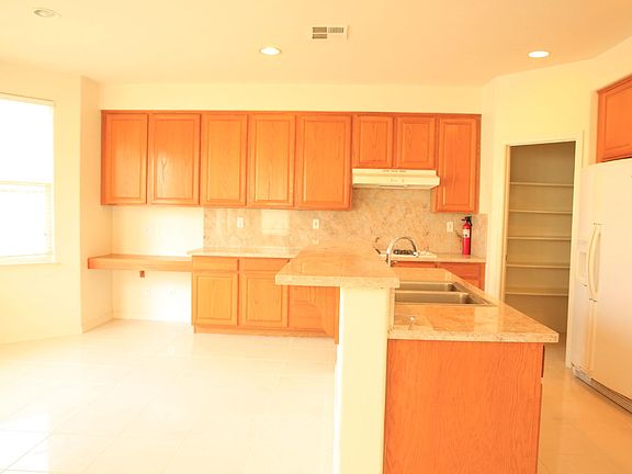 KItchen with Refregirator and Island