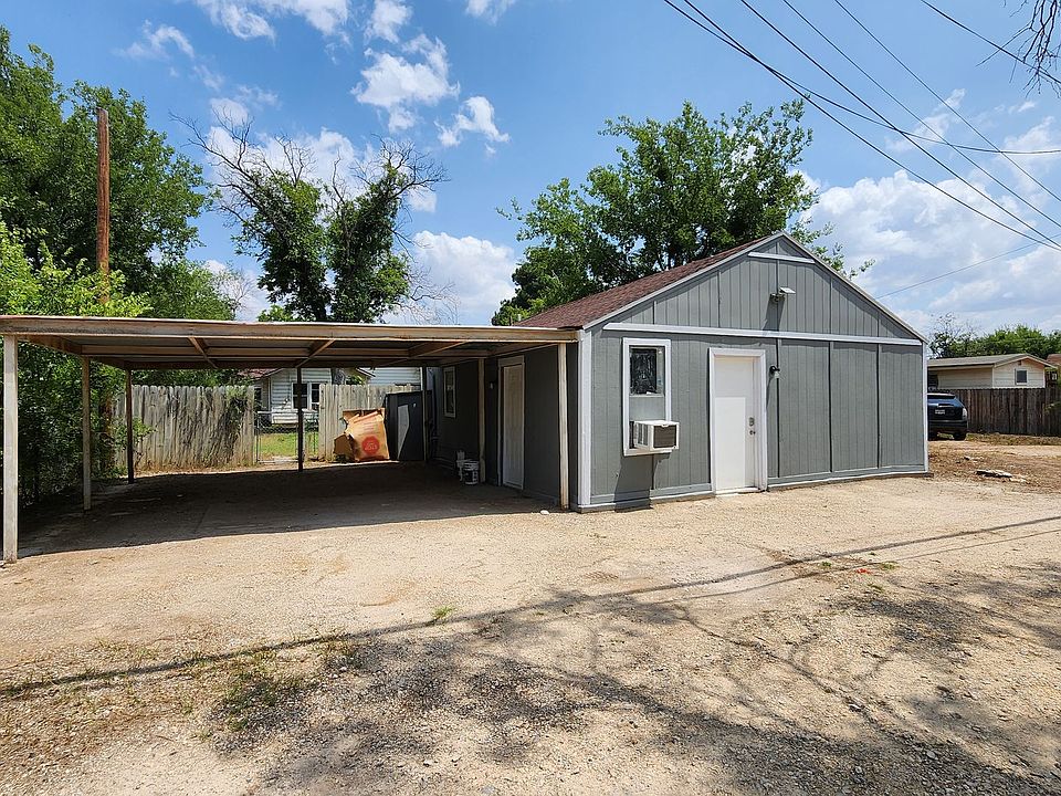 1st image of 817 Koberlin St