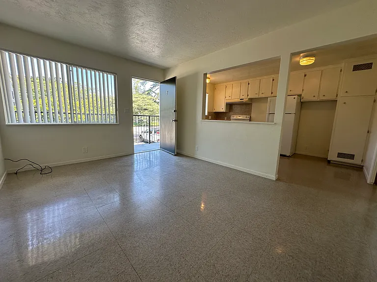 1107 E Foothill Blvd — Photo 3