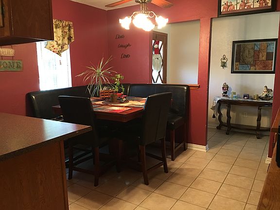 2nd image of 201 Edgewood Dr