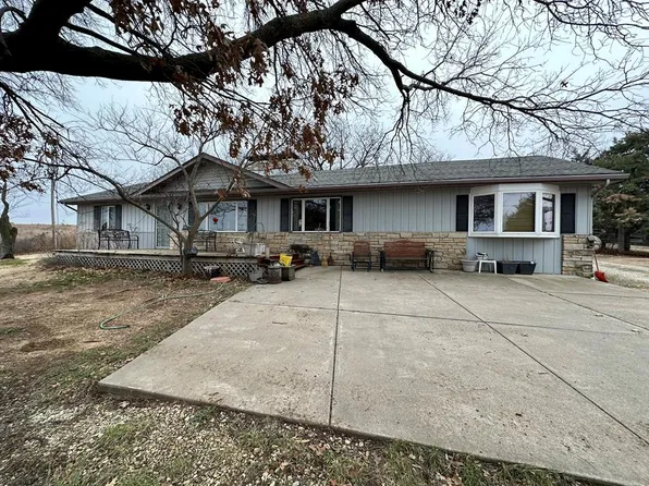 4001 N Crystal Springs Rd, Salina, KS 67401
