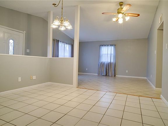 3rd image of 1504 Carrollwood Dr