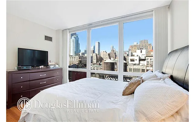Sold by Douglas Elliman | media 3